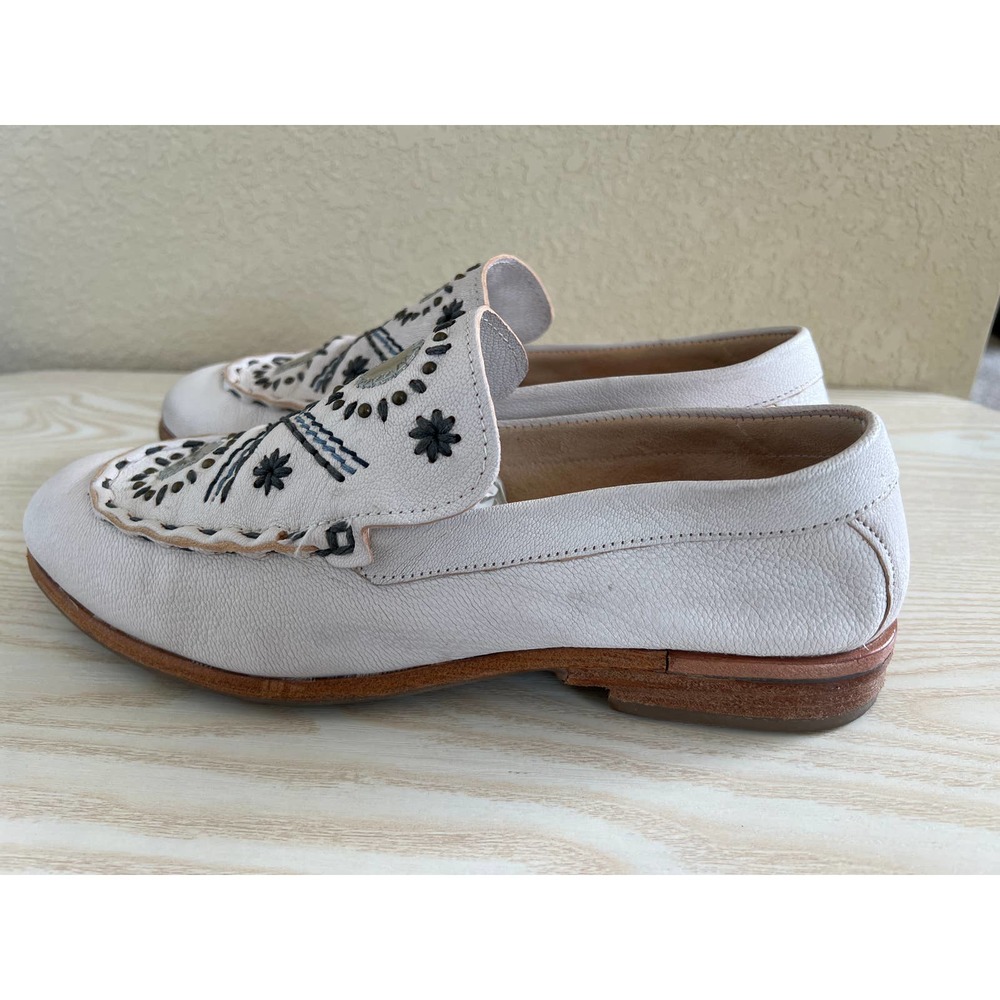 A.S.98 White Embroidered Loafers - Picture 6 of 10